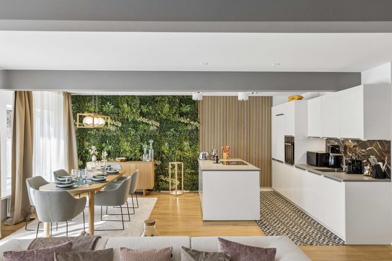 Old Town Penthouse Maisonette – Private Rooftop Waldmannstrasse