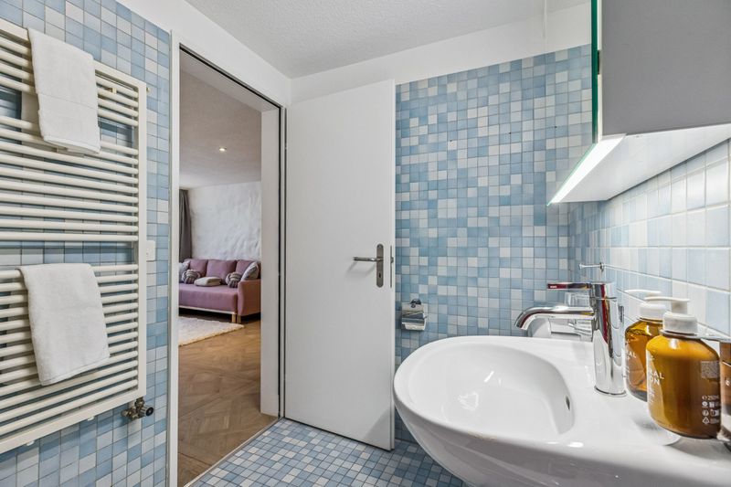 The Jewellery Box Old Town Central Hideaway by the River Niederdorfstrasse OG4