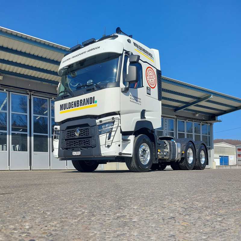 Seit März 2022 neuer Renault Truck Sattelschlepper