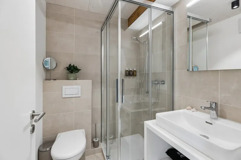 Waterfront Penthouse – Rooftop, AC & Free Parking Am Schanzengraben