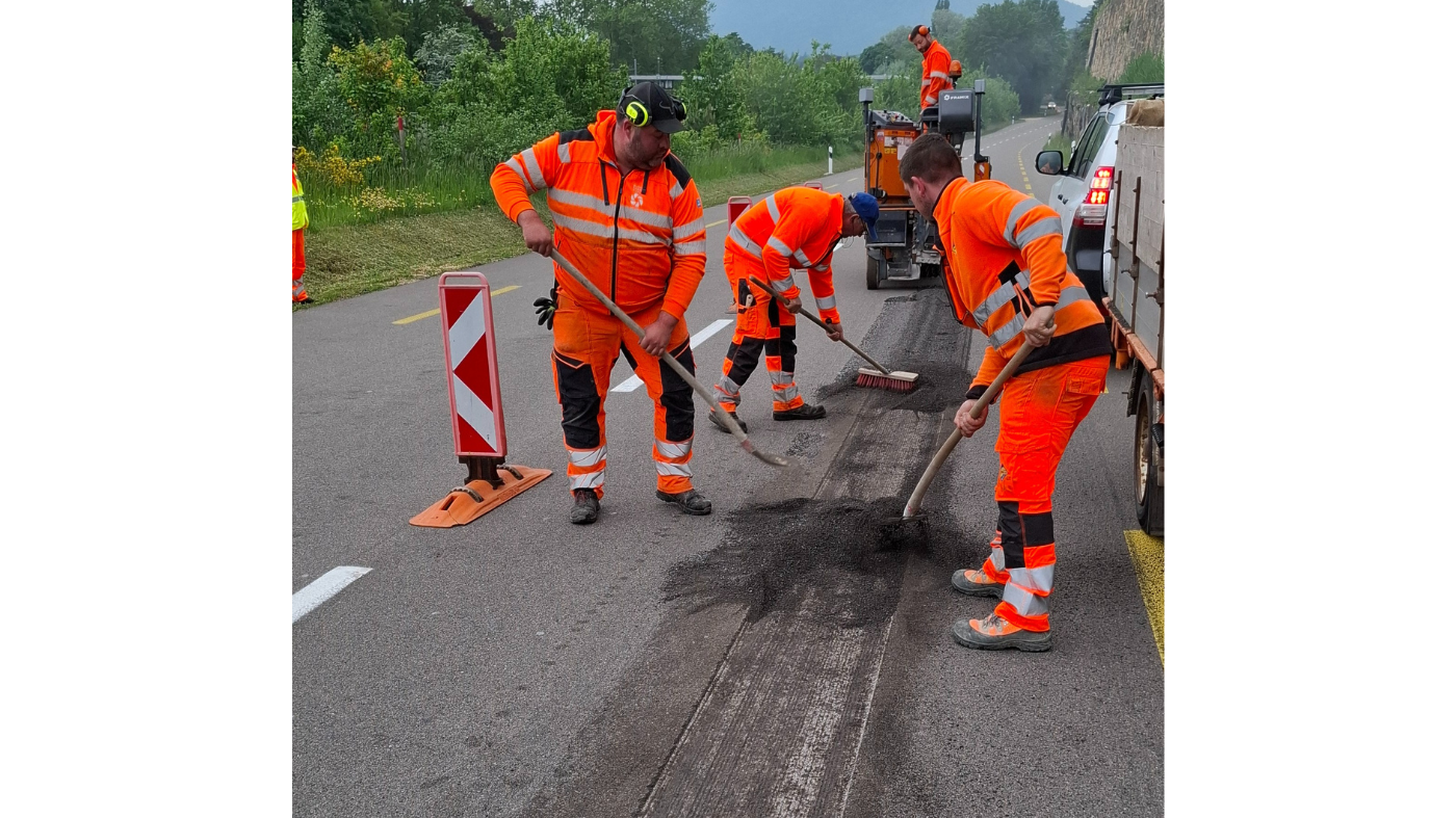 Recycling low-noise SDA asphalt