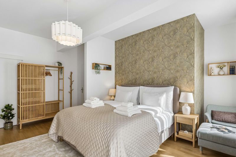 Old Town Penthouse Maisonette – Private Rooftop Waldmannstrasse