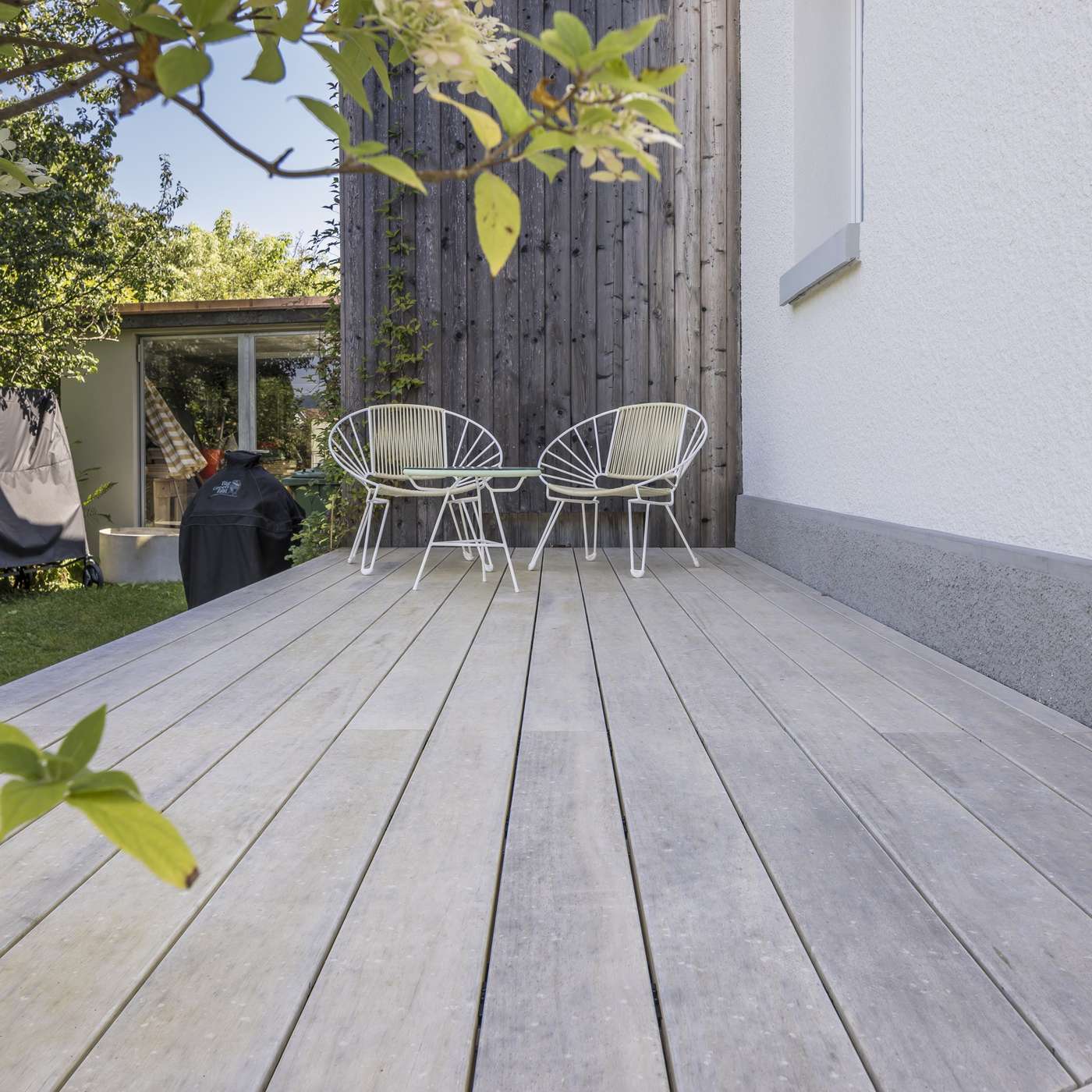 Terrassenboden in Massivholz Accoya