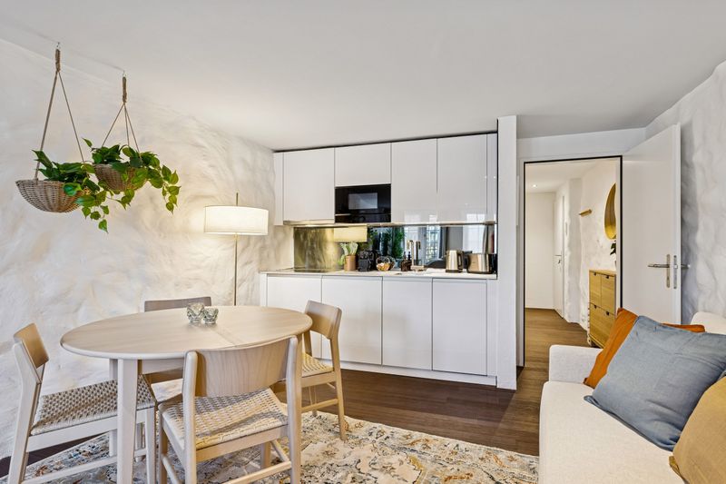 The Jewellery Box Old Town Gem with Waterview Niederdorfstrasse OG2