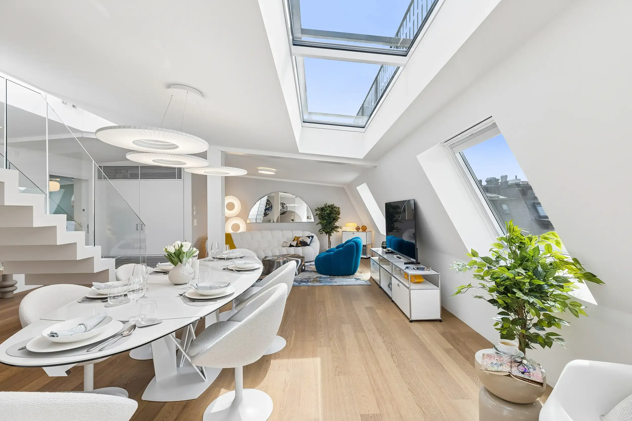 Ikon Penthouse – Rooftop, AC, Lake & Mountain View Fraumünsterstrasse