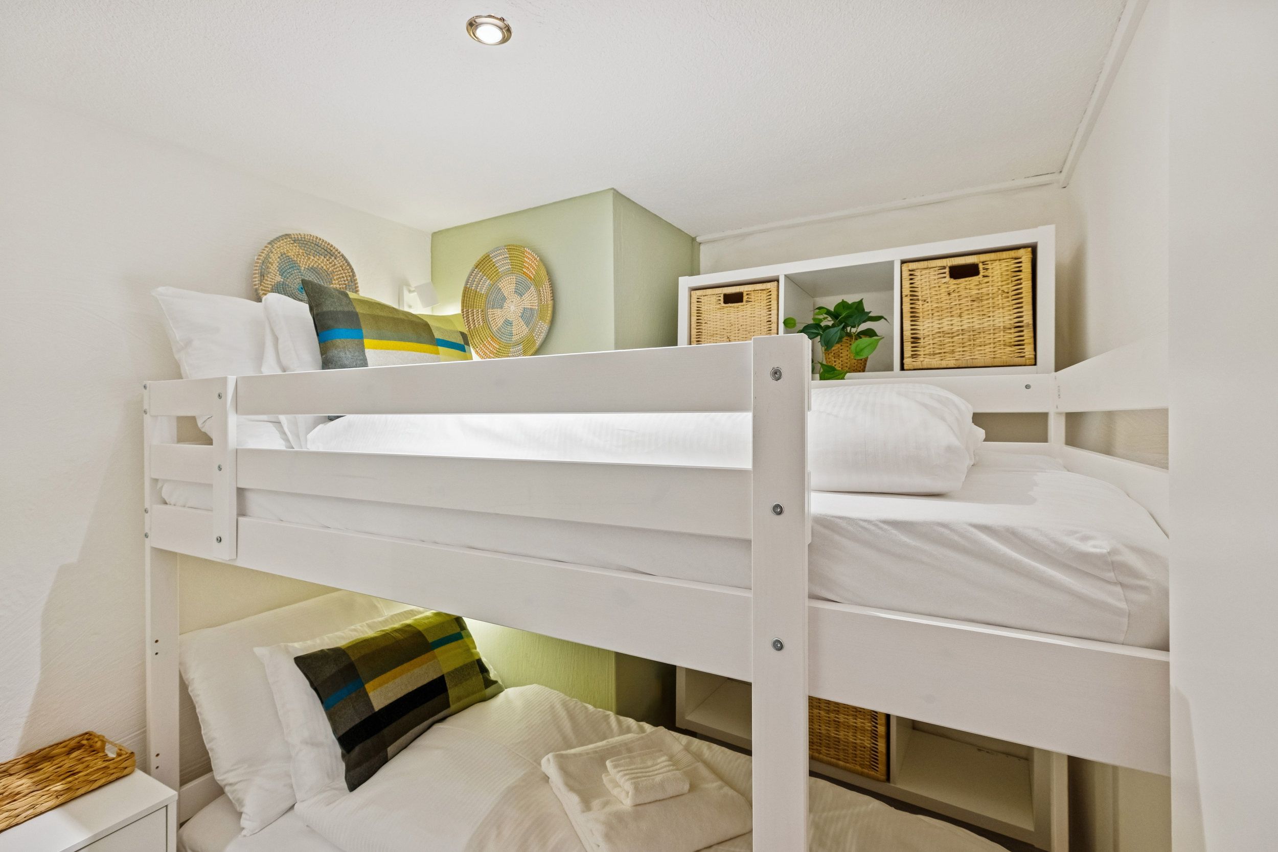 The Jewellery Box Old Town Retreat by the River Niederdorfstrasse OG3