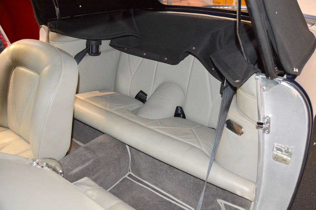 1966 Aston Martin DB6 Volante