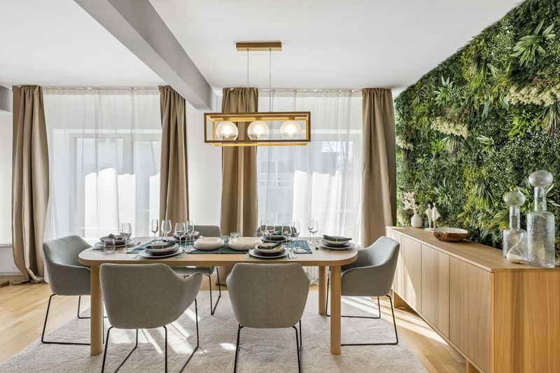 Old Town Penthouse Maisonette – Private Rooftop Waldmannstrasse