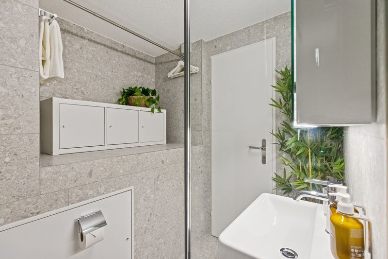 The Jewellery Box Old Town Gem with Waterview Niederdorfstrasse OG2