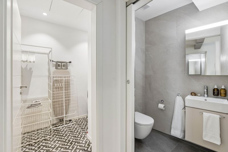 Old Town Penthouse Maisonette – Private Rooftop Waldmannstrasse