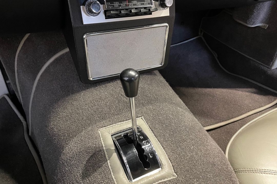1966 Aston Martin DB6 Volante