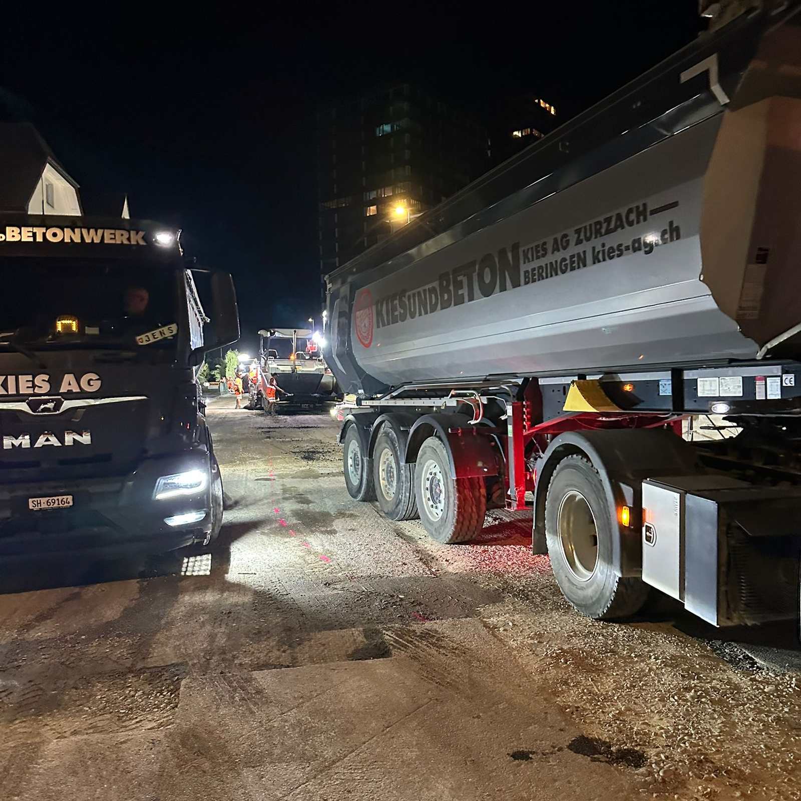 BEI TAG & NACHT