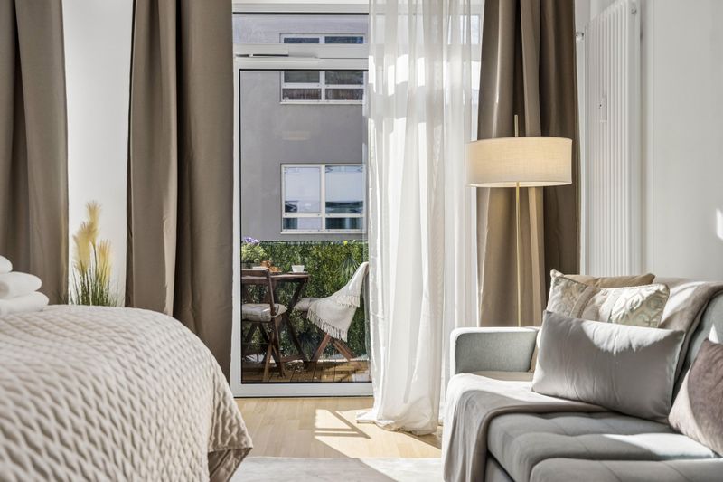 Old Town Penthouse Maisonette – Private Rooftop Waldmannstrasse