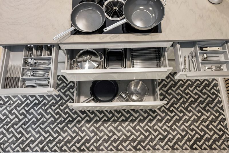 Old Town Penthouse Maisonette – Private Rooftop Waldmannstrasse