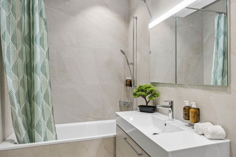 Old Town Penthouse Maisonette – Private Rooftop Waldmannstrasse