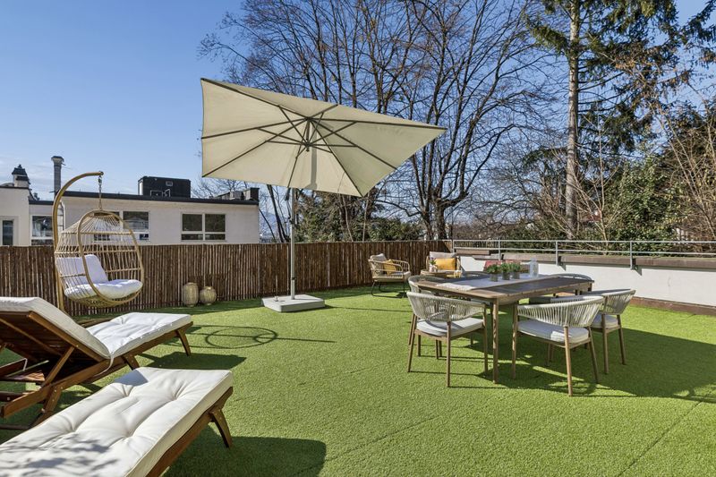 Old Town Penthouse Maisonette – Private Rooftop Waldmannstrasse