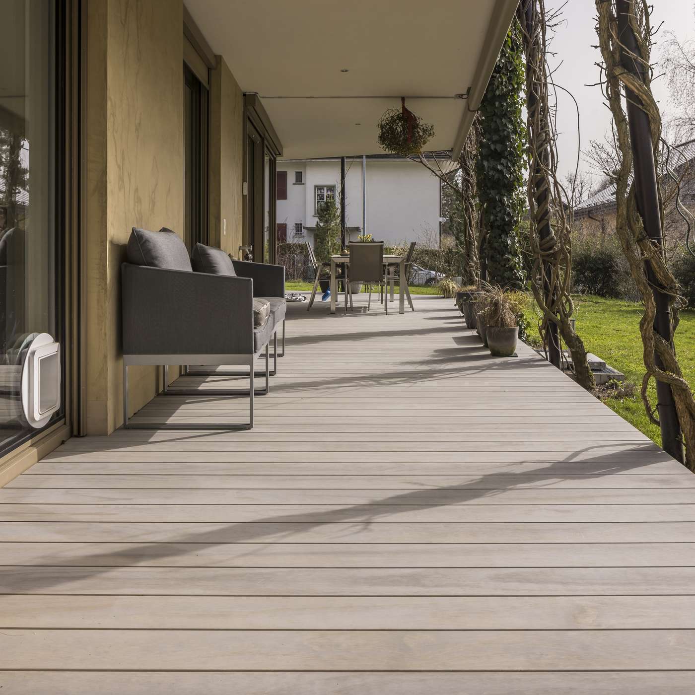 Terrassenboden Accoya vorvergraut