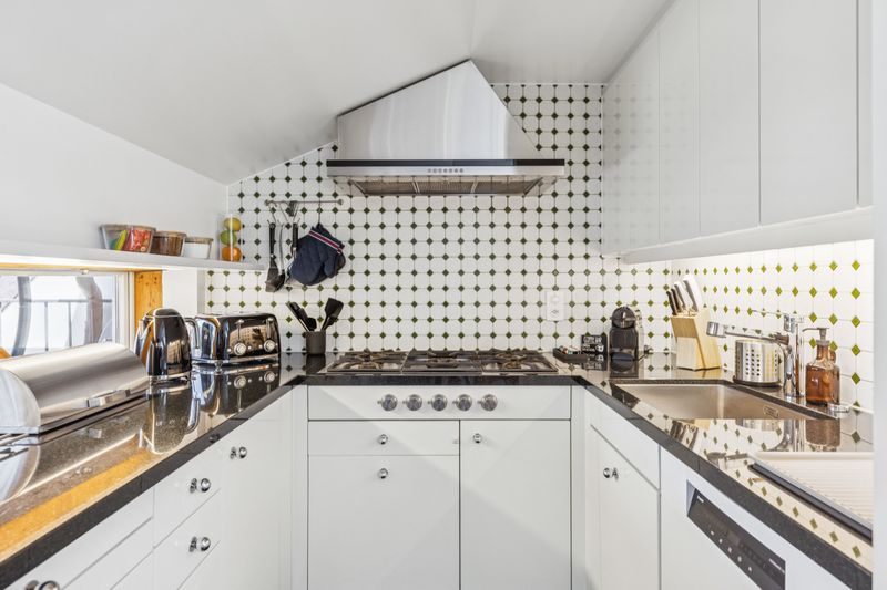 Old Town Penthouse with Rooftop Terrace Glockengasse 8