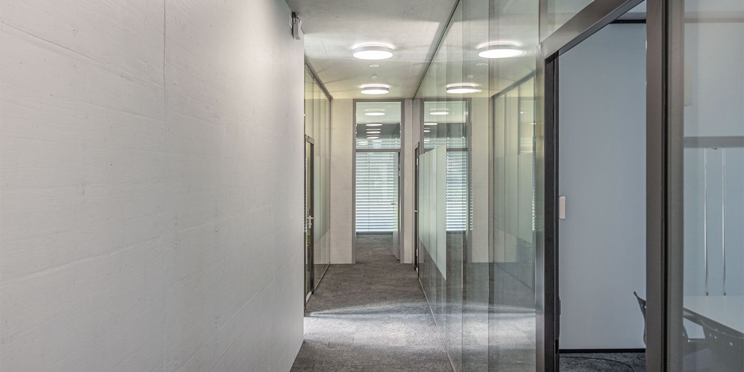 Büro- & Geschäftshaus