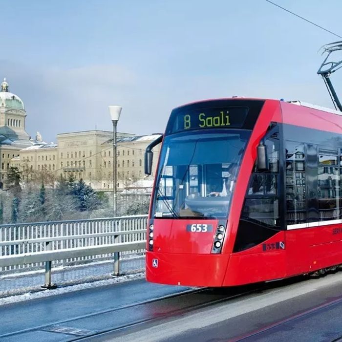 Streetcar squeal - sleep better thanks to mobile lubrication?